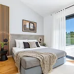 Abarica By Villsy - With Heated Pool, Sauna, Jacuzzi * Marasi