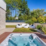 Abarica By Villsy - With Heated Pool, Sauna, Jacuzzi Villa *
