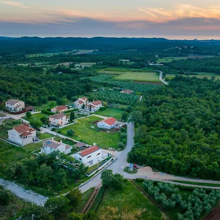 Abarica By Villsy - With Heated Pool, Sauna, Jacuzzi Villa Marasi