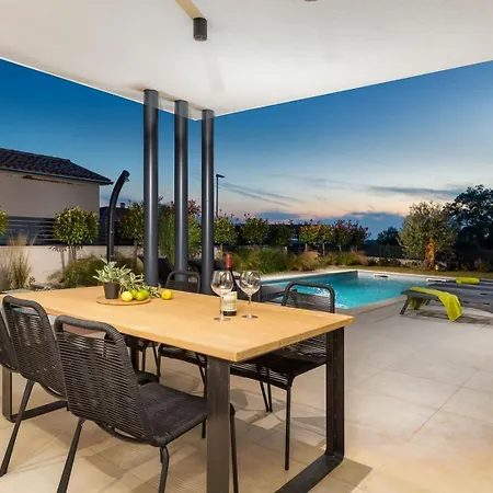 Abarica By Villsy - With Heated Pool, Sauna, Jacuzzi